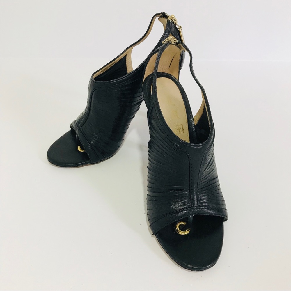 L.A.M.B black leather sandals open toe Brazil 5.5